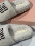 Меховые тапочки  Miu Miu Артикул LUX-121161. Вид 2
