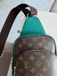 Сумка-слинг Louis Vuitton Артикул LUX-122406. Вид 3