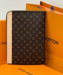 Папка 34х25 см  Louis Vuitton Артикул LUX-124175. Вид 4