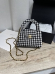 Сумка женская Chanel Артикул LUX-124638. Вид 1