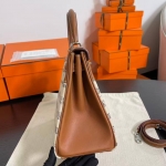 Сумка женская  Kelly, 28, PHW  swift leather Hermes Артикул LUX-128294. Вид 4