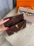 Сумка женская  Kelly Pochette, GHW Hermes Артикул LUX-128902. Вид 2