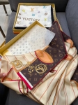 Платок Louis Vuitton Артикул LUX-131055. Вид 3