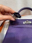 Сумка женская Kelly 25, PHW Togo  Hermes Артикул LUX-131517. Вид 4