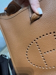 Сумка женская Evelyne 23 cm Clemence leather Hermes Артикул LUX-132695. Вид 2