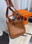 Сумка женская Evelyne 23 cm Clemence leather Hermes Артикул LUX-132695. Вид 3