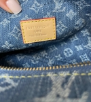Сумочка-косметичка Louis Vuitton Артикул LUX-133009. Вид 2