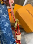 Сумочка-косметичка Louis Vuitton Артикул LUX-133009. Вид 4