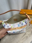 Сумочка-косметичка Louis Vuitton Артикул LUX-133008. Вид 5