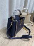 Сумка женская Capucines 27 cm Louis Vuitton Артикул LUX-133653. Вид 3