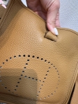 Сумка женская Evelyne 23 cm Clemence leather Hermes Артикул LUX-134328. Вид 2