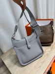 Сумка женская Evelyne 23 cm Clemence leather Hermes Артикул LUX-134325. Вид 4