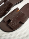 Шлепанцы Hermes из натуральной кожи крокодила Hermes Артикул LUX-134811. Вид 3