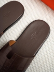 Шлепанцы Hermes из натуральной кожи крокодила Hermes Артикул LUX-134811. Вид 5