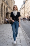 Платок Yves Saint Laurent Артикул LUX-135153. Вид 3