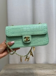 Сумка женская Chanel Артикул LUX-135545. Вид 3