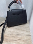 Сумка женская Capucines Louis Vuitton Артикул LUX-135552. Вид 5
