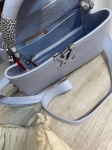 Сумка женская Capucines Louis Vuitton Артикул LUX-135549. Вид 5