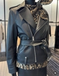 Кожаная куртка  Chanel Артикул LUX-135678. Вид 1