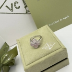 Кольцо  Van Cleef Артикул LUX-135656. Вид 3