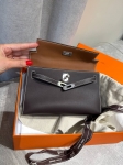  Сумка женская  Kelly Pochette Hermes Артикул LUX-135710. Вид 2