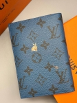 Обложка на паспорт Louis Vuitton Артикул LUX-135811. Вид 3