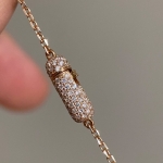 Изысканное  колье с подвеской Plume de Paon Boucheron  Артикул LUX-136156. Вид 9