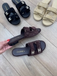 Шлепанцы Chanel Артикул LUX-136073. Вид 2