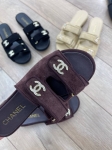 Шлепанцы Chanel Артикул LUX-136073. Вид 3