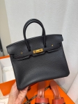  Сумка женская Birkin 25, Togo Hermes Артикул LUX-136089. Вид 1