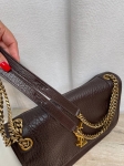 Сумка женская Niki из фактурной кожи Yves Saint Laurent Артикул LUX-137517. Вид 3