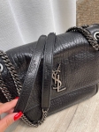 Сумка женская Niki из фактурной кожи Yves Saint Laurent Артикул LUX-137518. Вид 2
