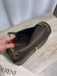 Сумка женская Niki из фактурной кожи Yves Saint Laurent Артикул LUX-137519. Вид 7