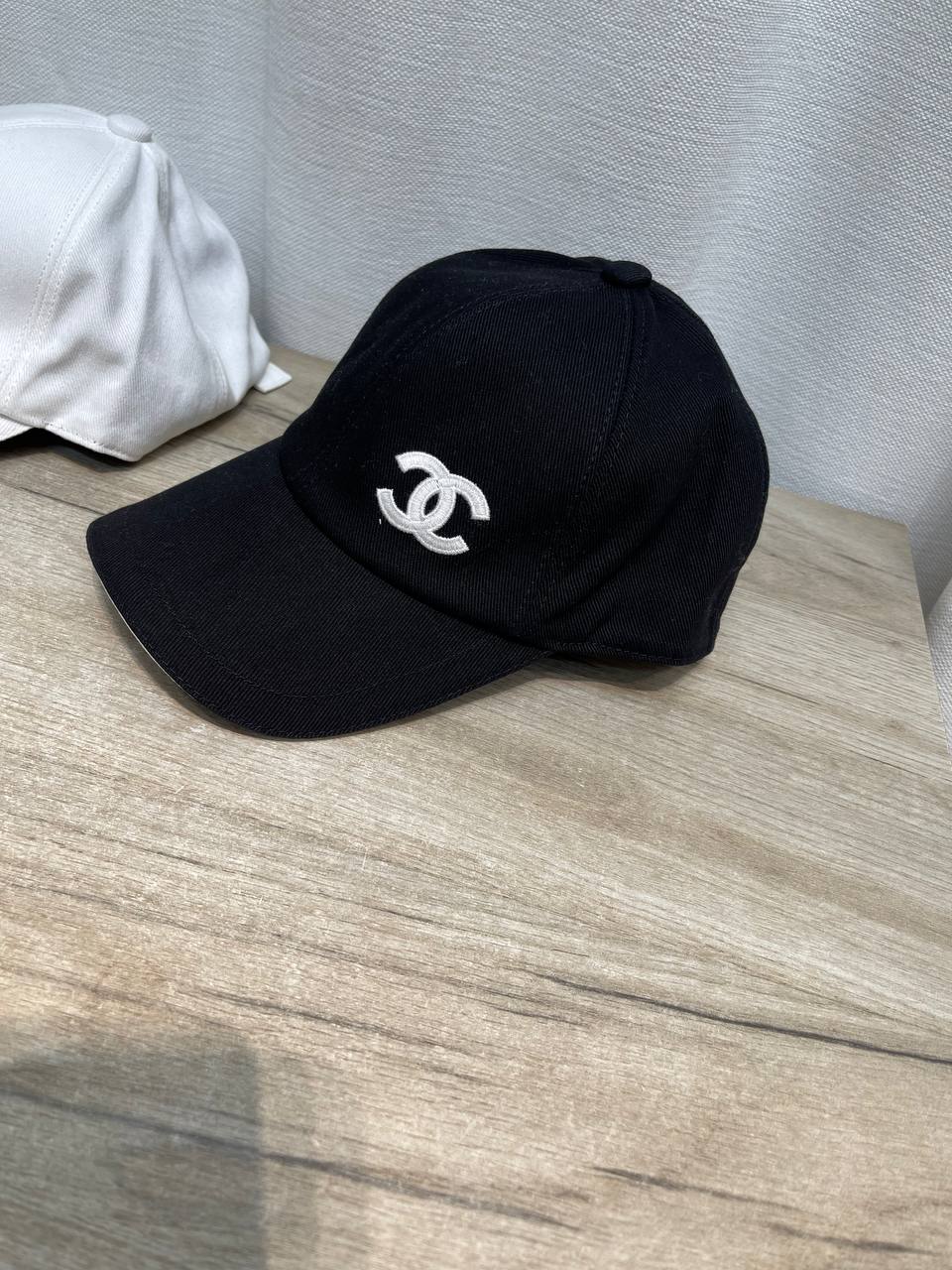 Бейсболка Chanel LUX-135592 фото Бейсболка Chanel Артикул LUX-135592