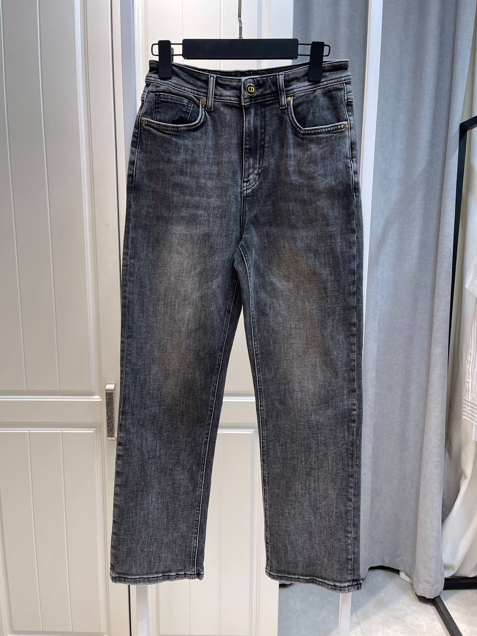Джинсы Christian Dior LUX-135739 фото Джинсы Christian Dior Артикул LUX-135739