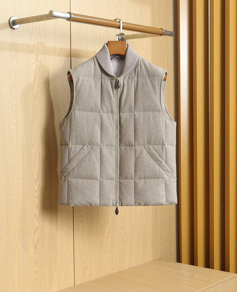 Жилет Brunello Cucinelli LUX-135838 фото Жилет Brunello Cucinelli Артикул LUX-135838