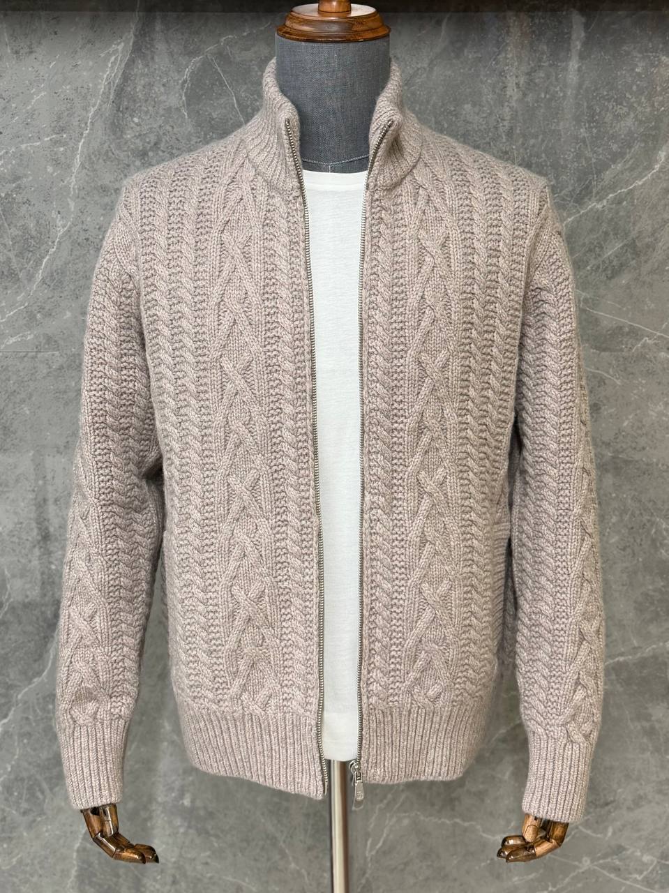 Кардиган Brunello Cucinelli LUX-137187 фото Кардиган Brunello Cucinelli Артикул LUX-137187