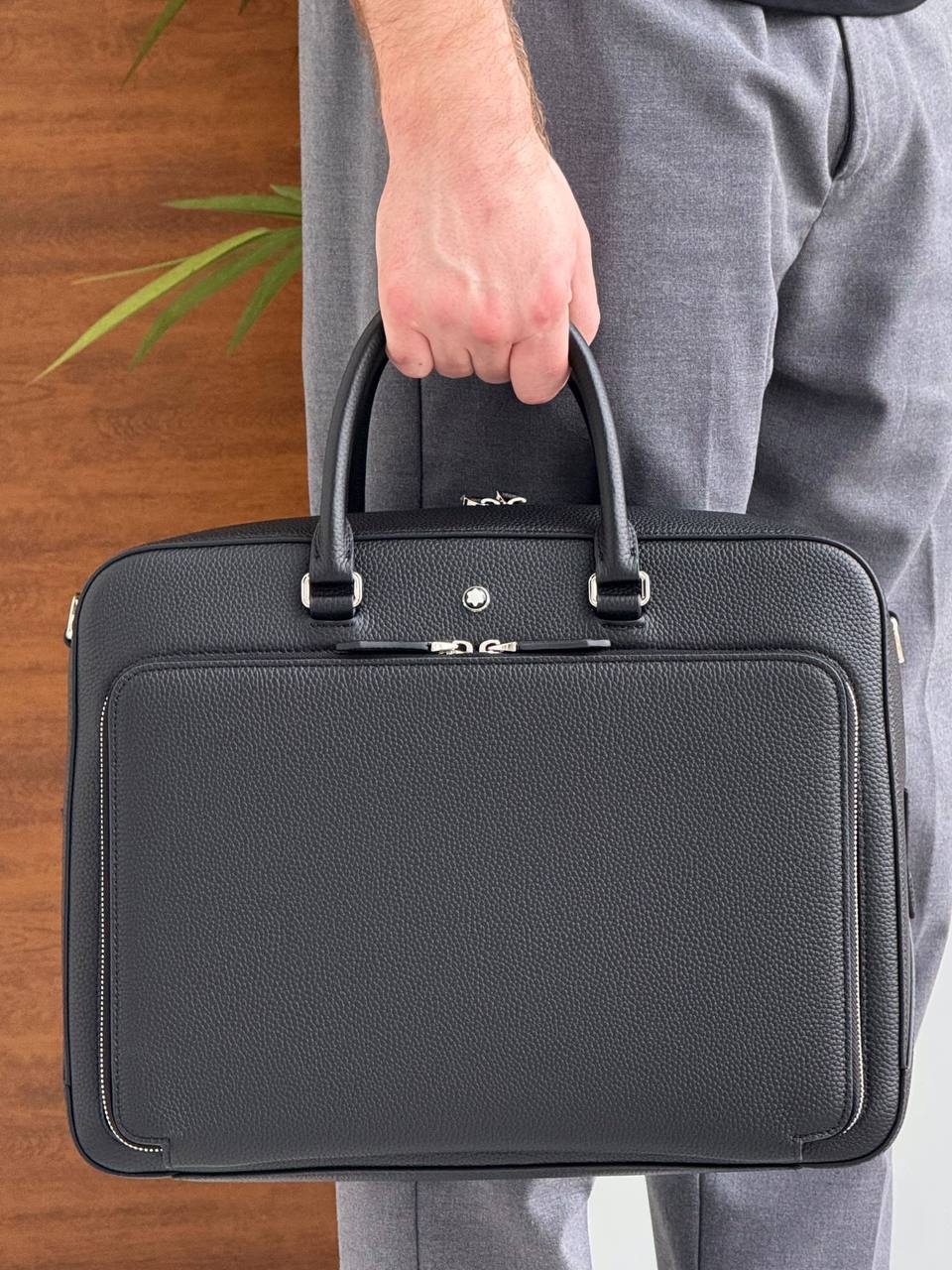 Сумка мужская MONT BLANC LUX-137684 фото Сумка мужская MONT BLANC Артикул LUX-137684