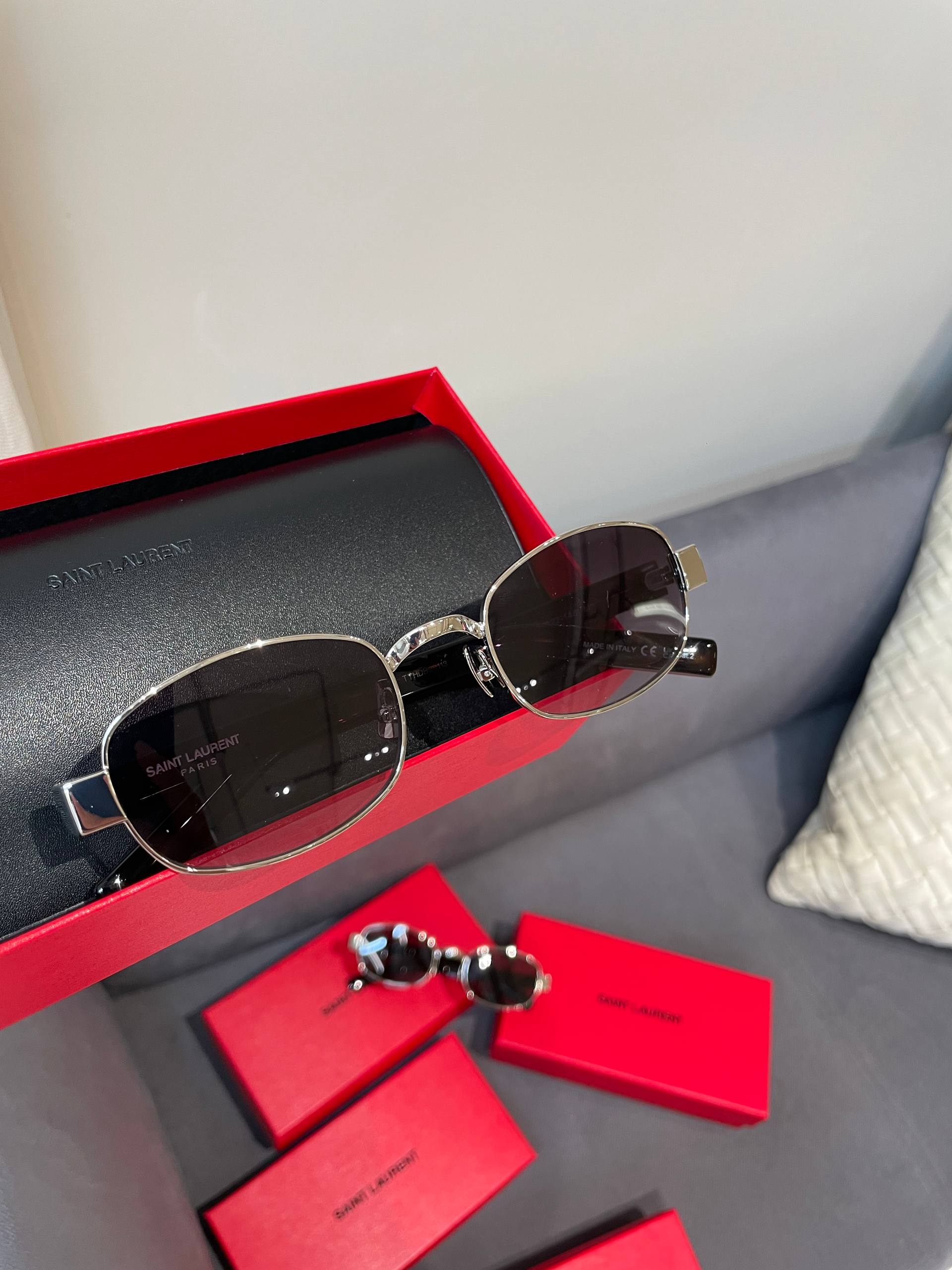 Очки Yves Saint Laurent LUX-136118 фото Очки Yves Saint Laurent Артикул LUX-136118
