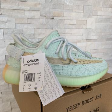 Кроссовки женские Yeezy Boost Adidas LUX-14881