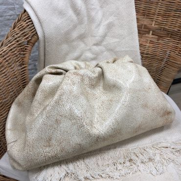 Клатч THE POUCH IN BUTTER CALF Bottega Veneta LUX-23181