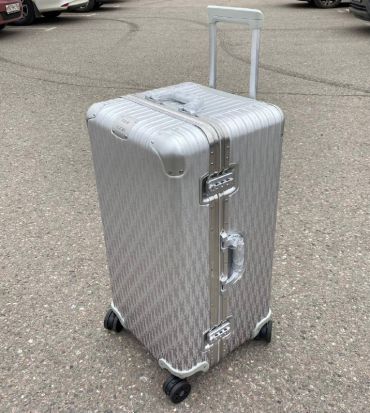 Чемодан  LUX-50521