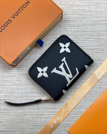 Кошелёк Louis Vuitton LUX-39518