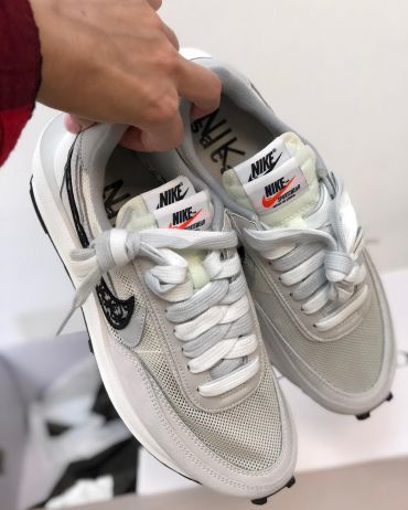 Кроссовки женские  LUX-34809