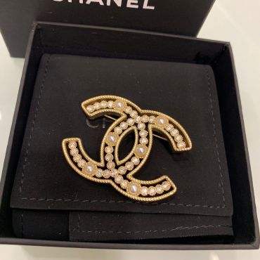 Брошь Chanel LUX-35590
