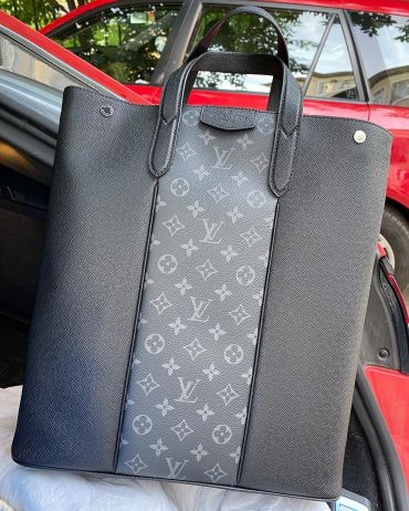 Сумка   мужская OUTDOOR Louis Vuitton LUX-35791