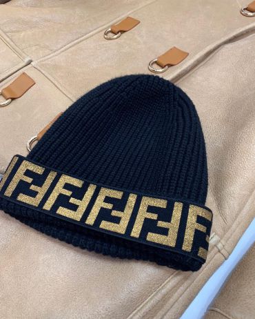 Шапка Fendi LUX-41073