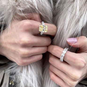 Кольцо с камнем  LUX-43727