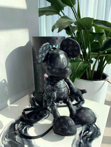 Микки Маус Louis Vuitton LUX-45931