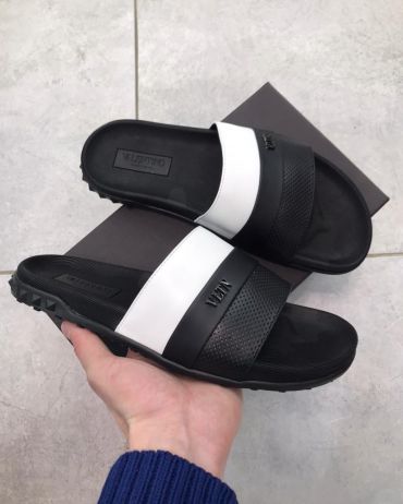 Шлёпанцы Valentino LUX-47280